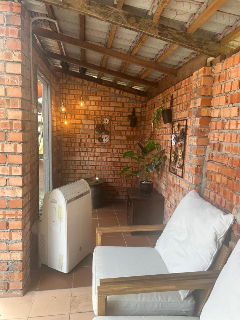Lelangit Inn Port Dickson Exterior photo
